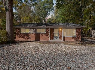 20582 Woodburn Dr, Southfield, MI 48075