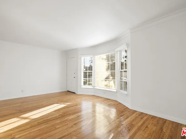 5324 Vantage Ave APT 4, Valley Village, CA 91607