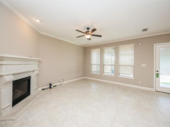 5th image of 20210 Bandera Lake Ln
