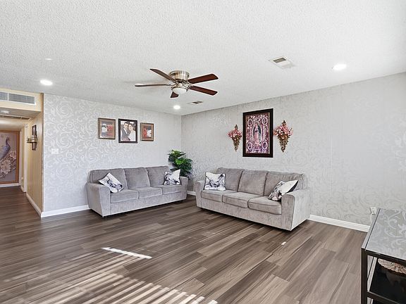 2nd image of 480 N Belmont Street