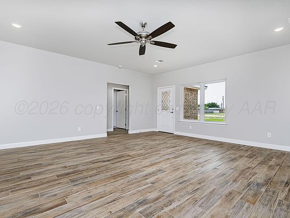 3rd image of 509 Pratt St