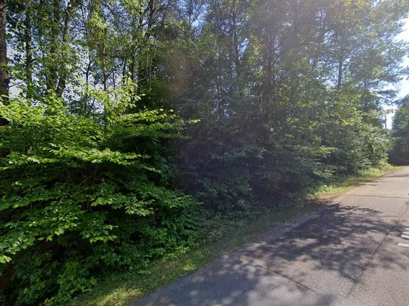 120 Viking Dr, Westminster, SC 29693