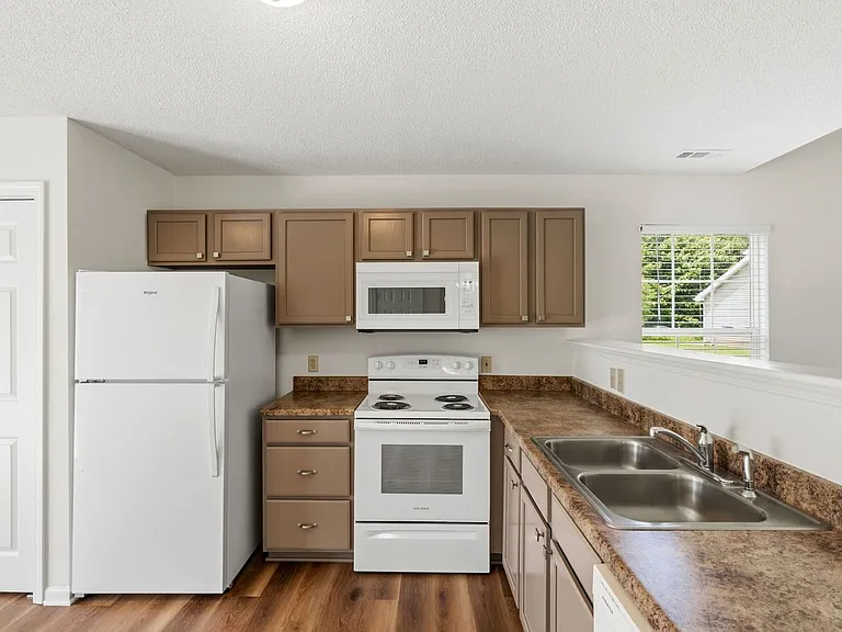 4410-4412 Cheryl Ct. — Photo 10