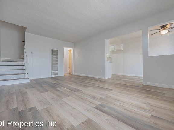 5th image of 3206 W 60th St Unit 2