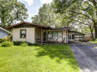 1911 Meadow Dr, Champaign, IL