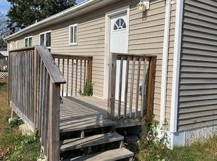 27 Lewiston Ct, Groton, CT 06340