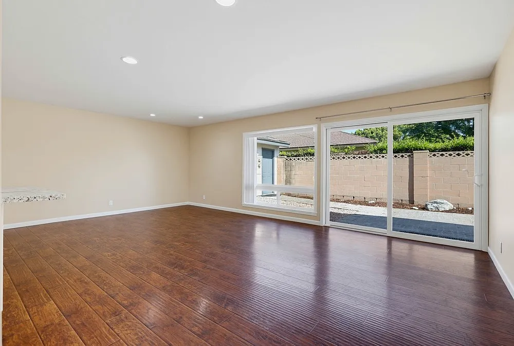 2 bed, 1257 sqft, $3,600 — Photo 4