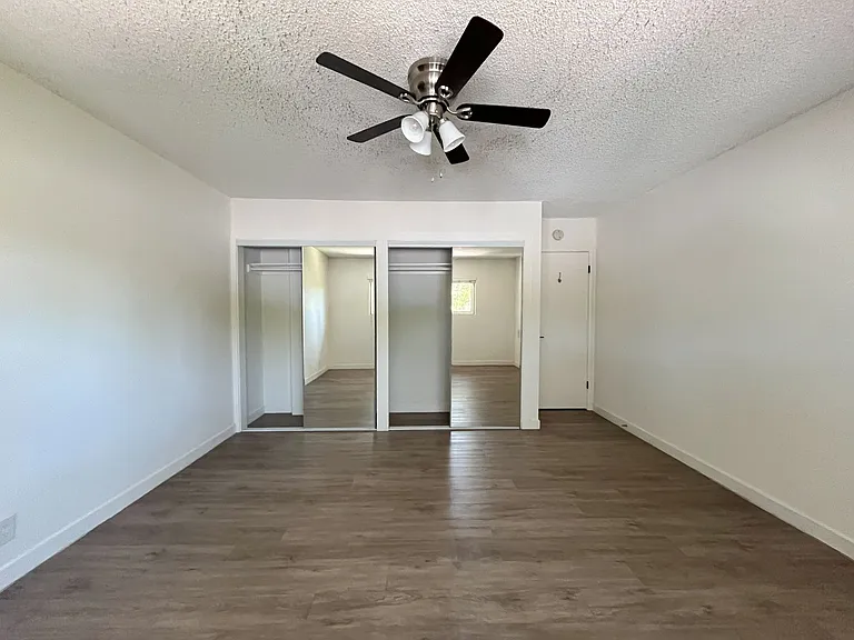 12128 Ramona Ave — Photo 25