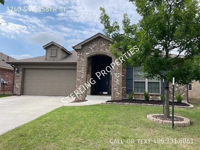 4 bed, 1813 sqft, $1,995 — Photo 1