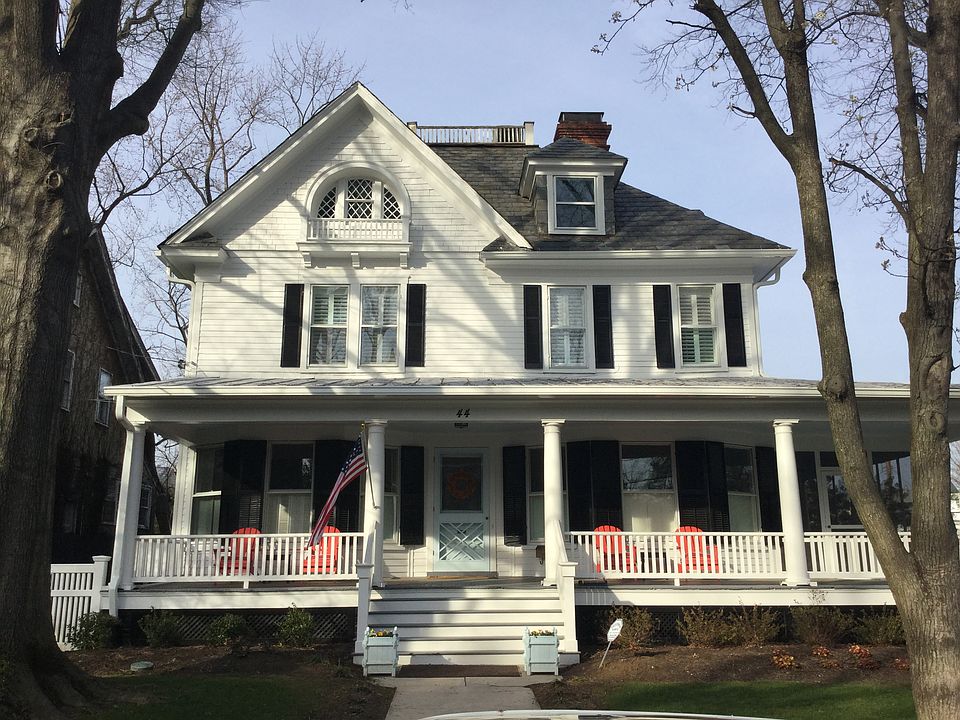1st image of 44 Southgate Ave
