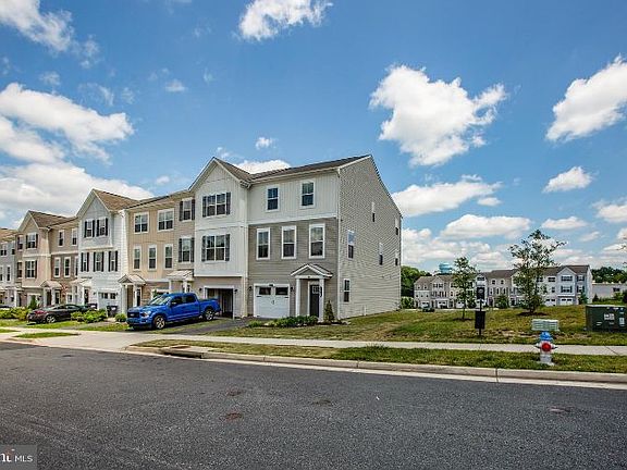 3rd image of 1416 Hudgins Farm Cir