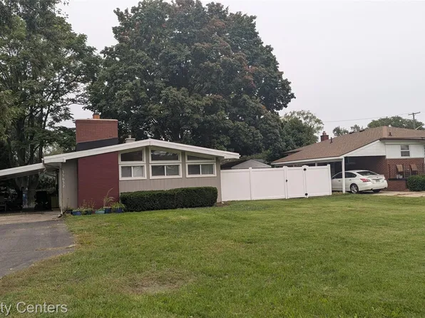 35632 Palmer Rd, Westland, MI 48186