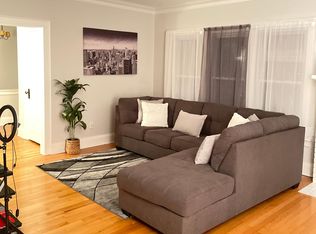 616 61st St, Kenosha, WI 53143