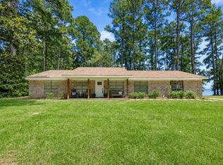 636 Campoli Rd, Etoile, TX 75944