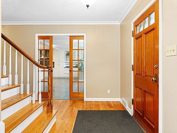 3rd image of 447 Edgerton Ave