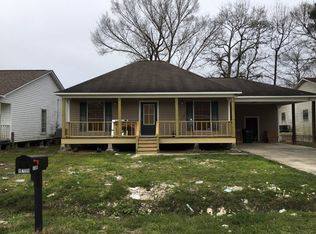 8709 Aspen Ct, Denham Springs, LA 70726