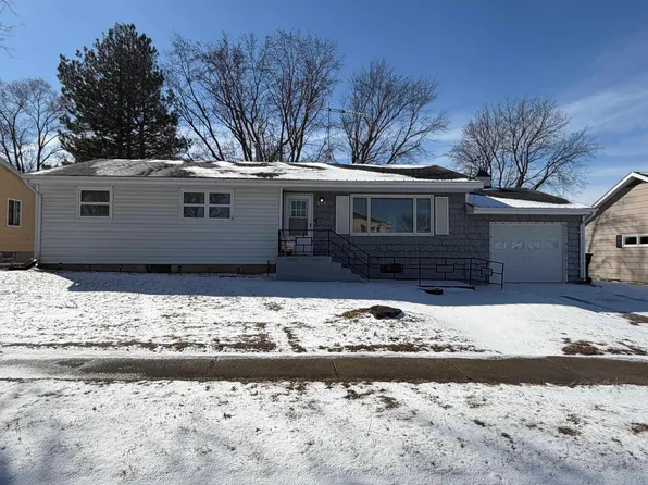 513 S Craig Dr, Cherokee, IA 51012