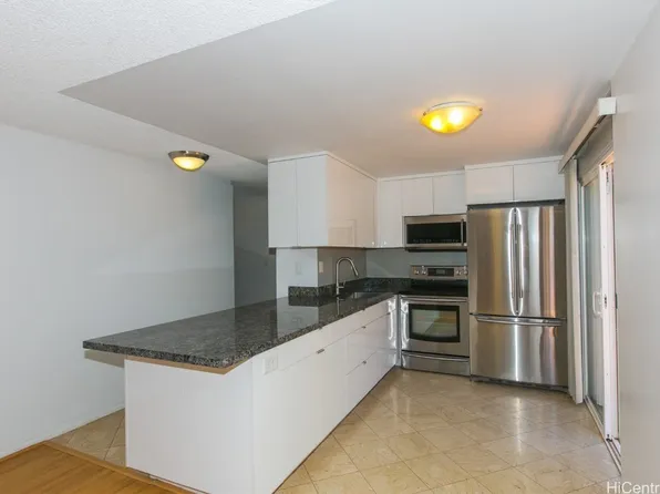 1099 Ala Napunani St APT 101, Honolulu, HI 96818