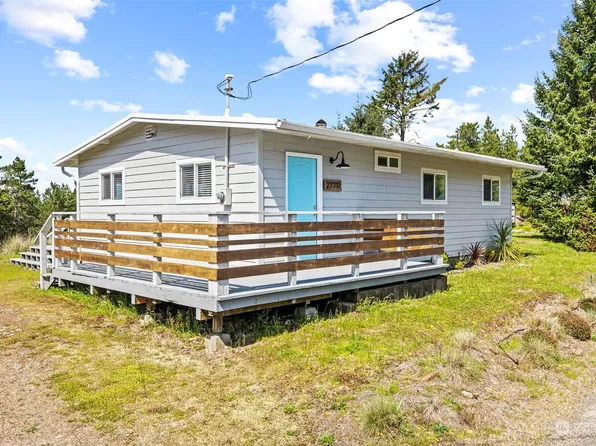 27717 K Place, Ocean Park, WA 98640