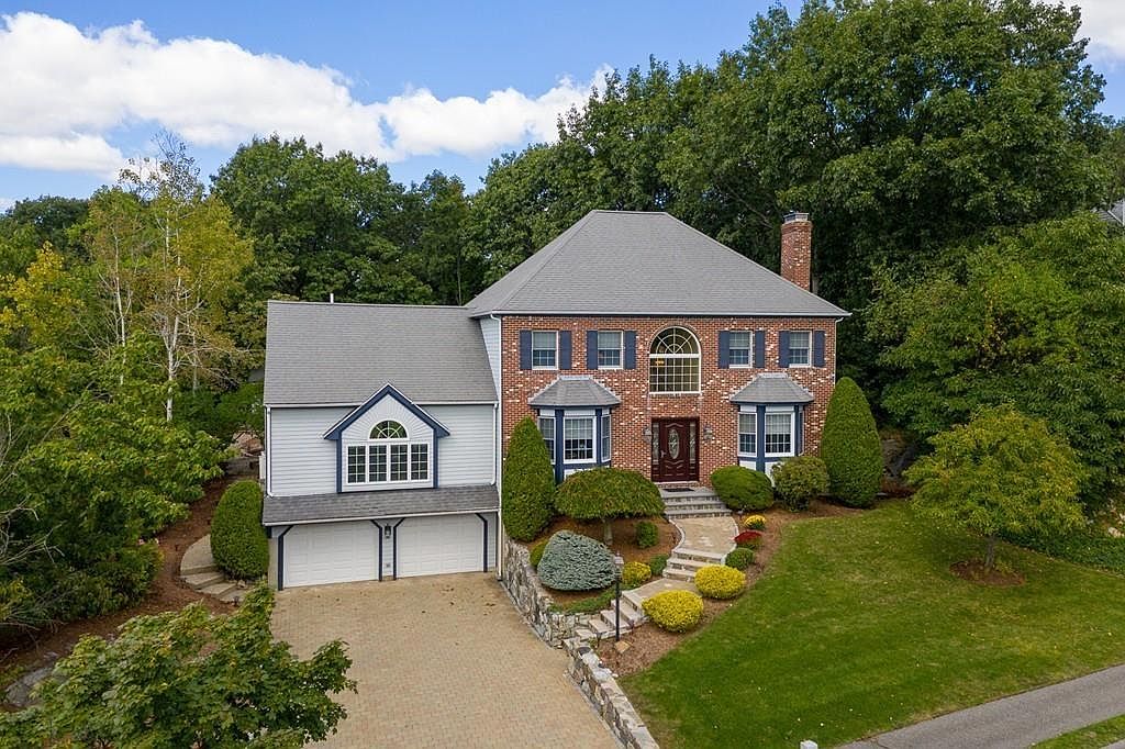 33 Blacksmith Way, Saugus, MA 01906 Zillow