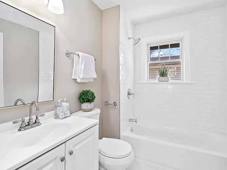 1033 S Josephine Boyd St — Photo 19