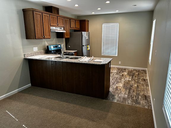 5th image of 2959 Portsmouth Dr