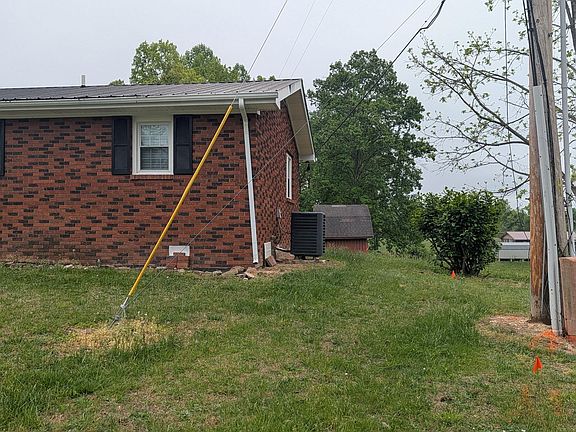 4th image of 4063 Old Salem Rd