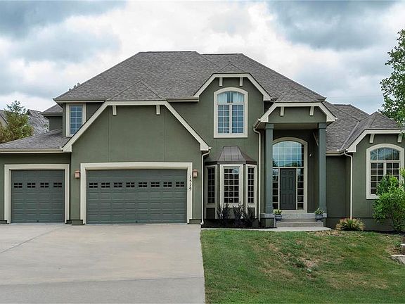 4th image of 1529 NE Woodland Shores Ter