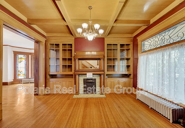 1507 Broadway St — Photo 5