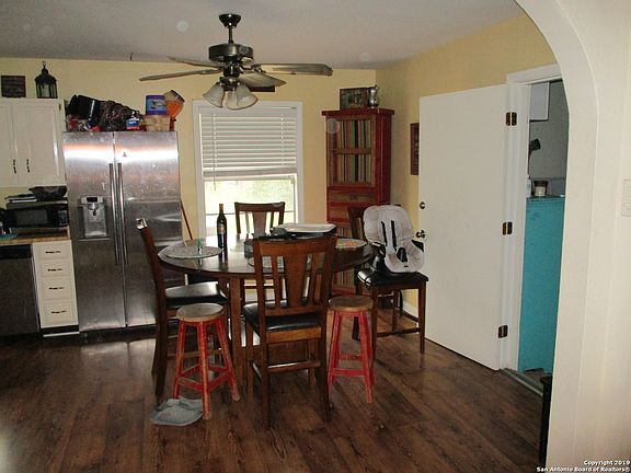 3rd image of 1001 Kathleen Dr