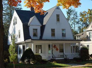 43 Pineywoods Ave, Springfield, MA 01108