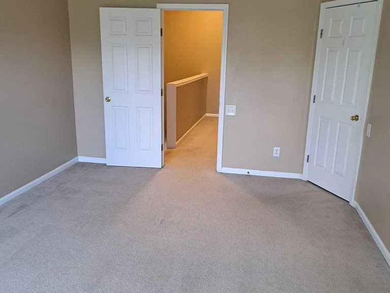 7540 Red Crane Ln — Photo 10