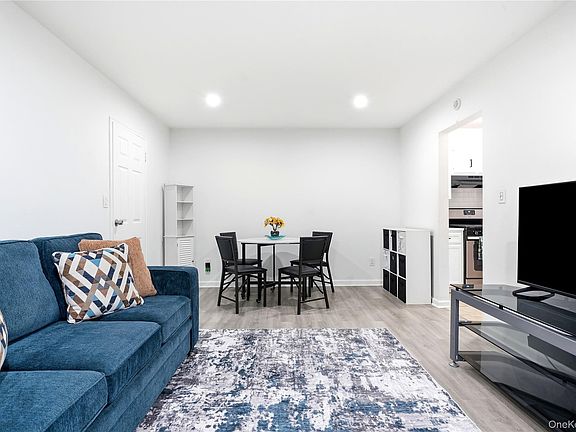 2nd image of 15 Sierra Court #15