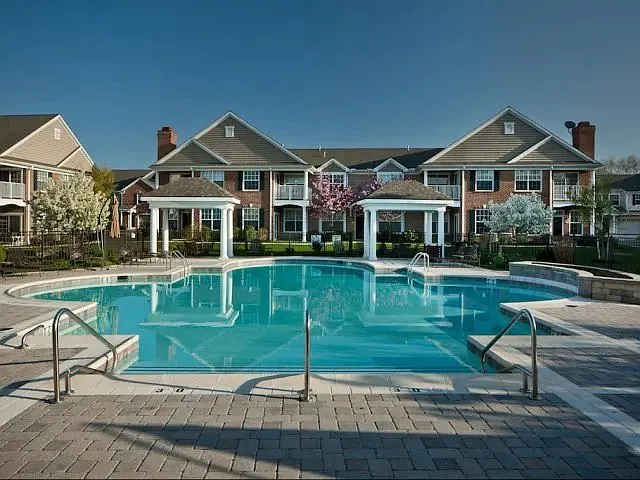 The Crest at Elm Tree — Photo 4
