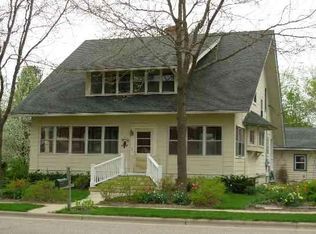 126 S Pleasant St, Cambridge, WI 53523