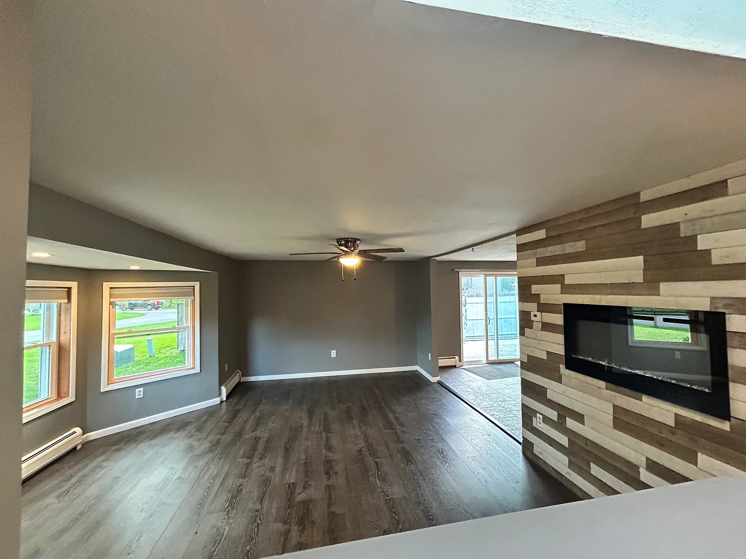 4 bed, 1600 sqft, $2,600 — Photo 4