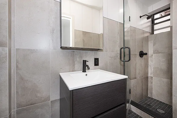 Rented by Bold New York | media 16