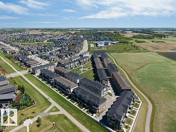 4th image of 2072 Wonnacott Way SW #105