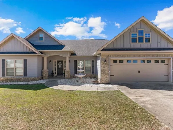 103 Weeping Willow Trl, Headland, AL 36345