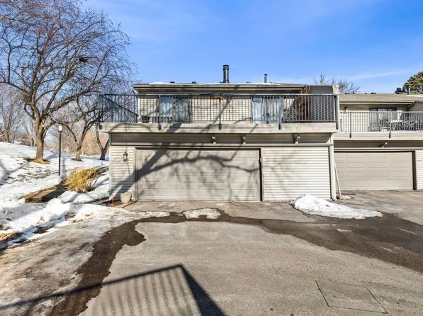 4393 Arden View Ct, Arden Hills, MN 55112