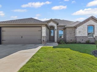 620 Jameson St, Springtown, TX 76082