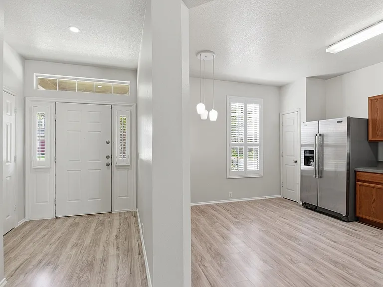 9631 Coyote Creek Dr — Photo 12