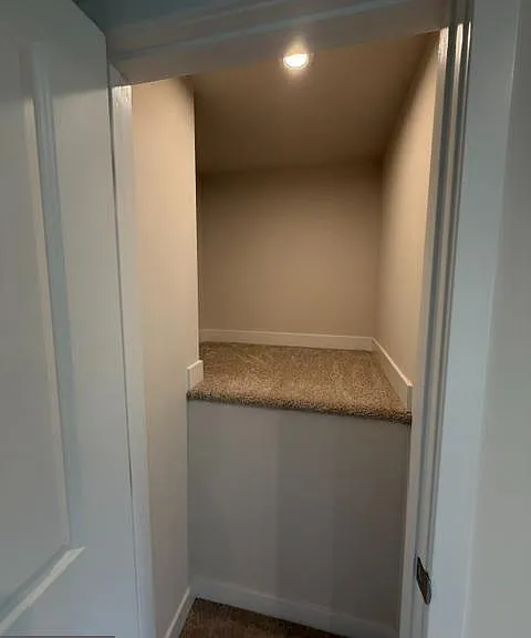 6729 Shelton Ln — Photo 14