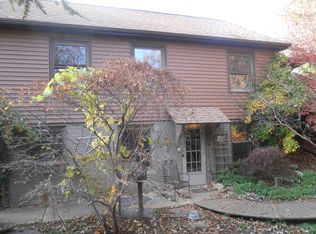 9940 Brown Rd, Morris, IL 60450