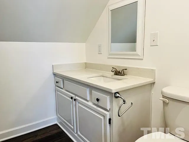 2112 N Hills Dr — Photo 26