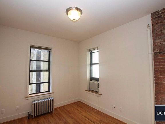 4th image of 129 E 97th St APT 3A