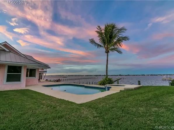 919 SE Riverside Dr, Stuart, FL 34996