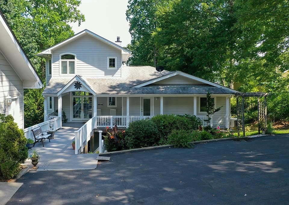 1st image of 763 Buckhead Dr