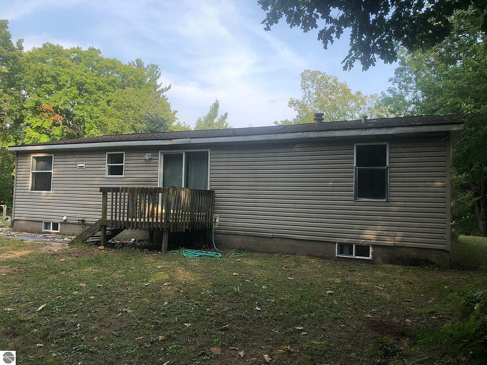 8054 Marilla Rd, Copemish, MI 49625 Zillow