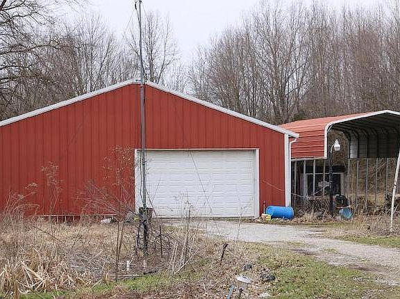 3rd image of 5681 Newtonsville Hutchinson Rd